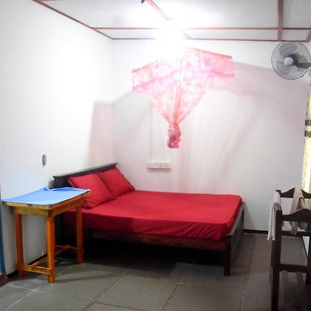 Meera Homestay & Guest House Anurâdhapura Extérieur photo