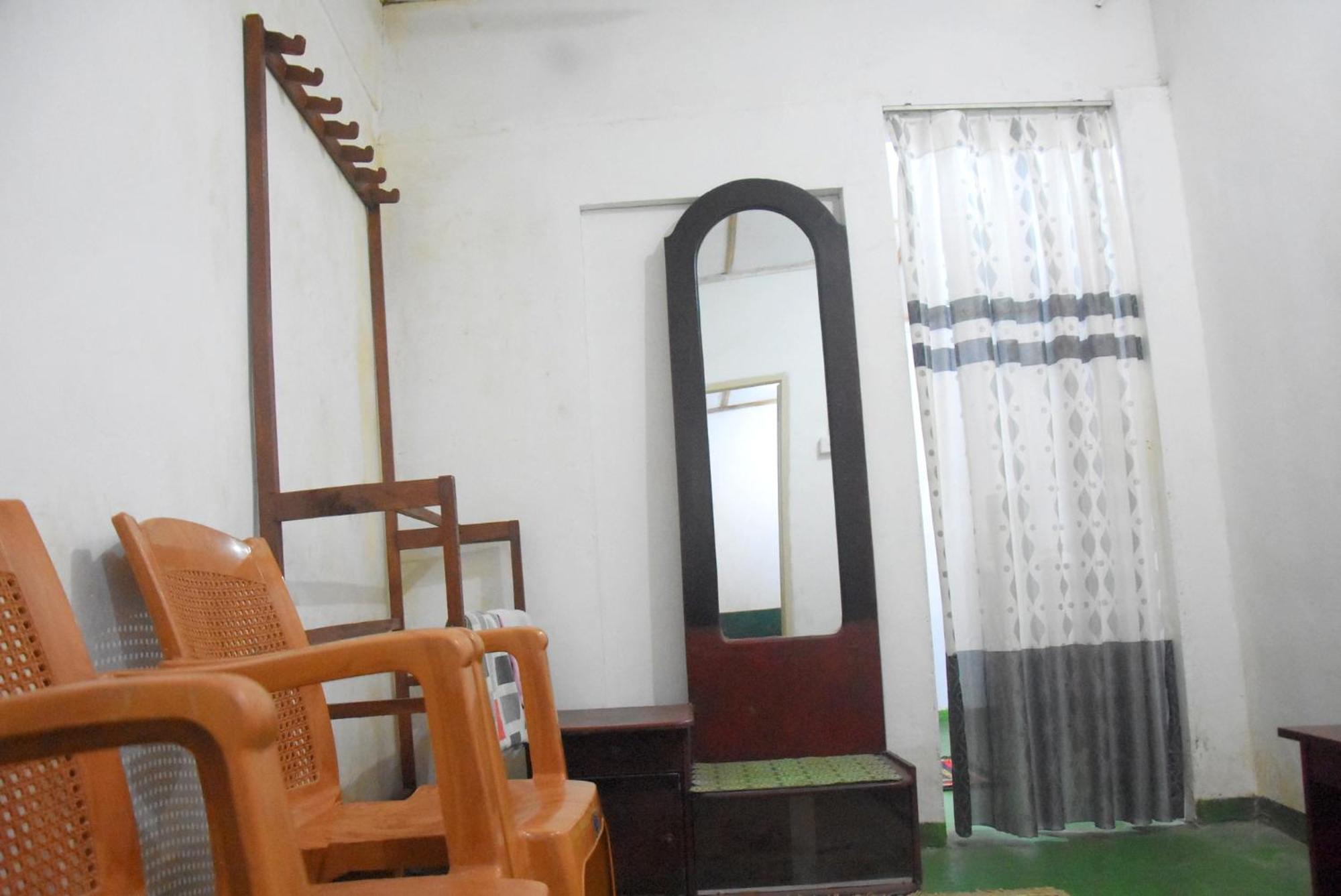 Meera Homestay & Guest House Anurâdhapura Extérieur photo