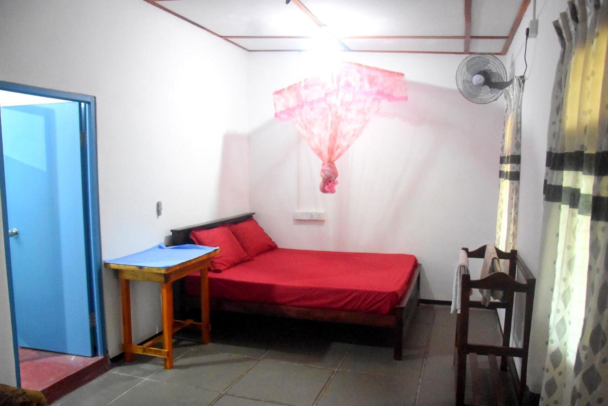 Meera Homestay & Guest House Anurâdhapura Extérieur photo