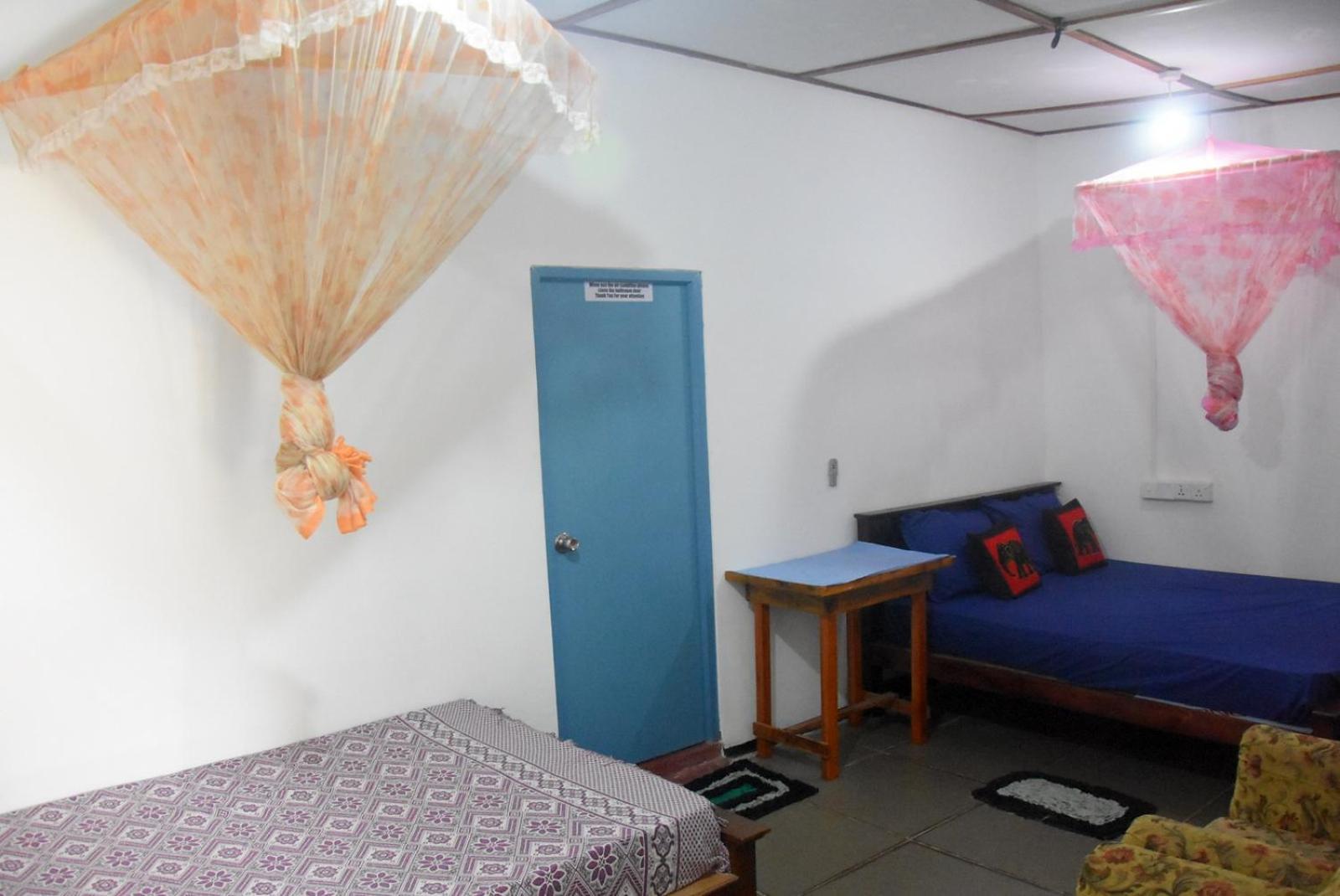Meera Homestay & Guest House Anurâdhapura Extérieur photo