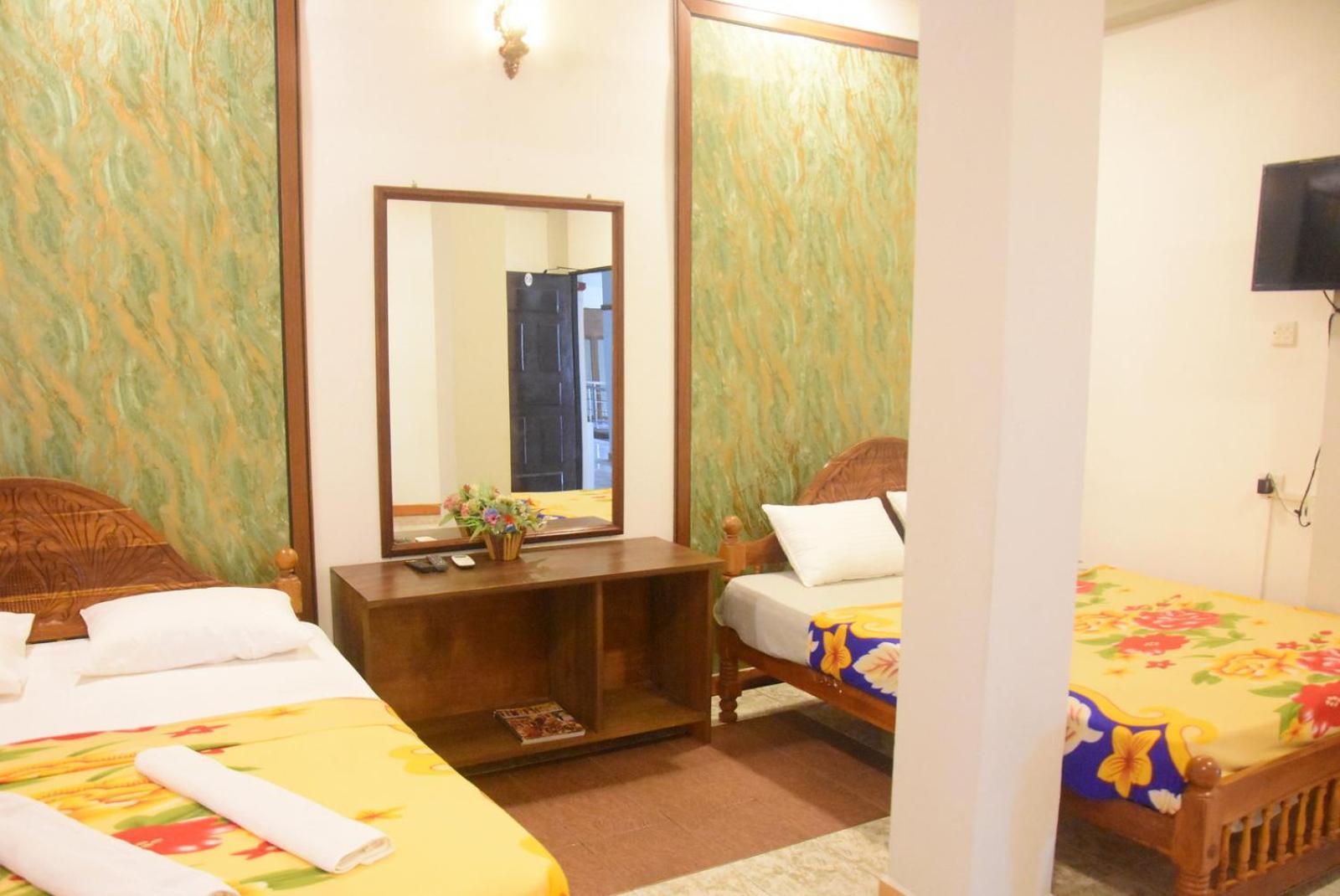 Meera Homestay & Guest House Anurâdhapura Extérieur photo