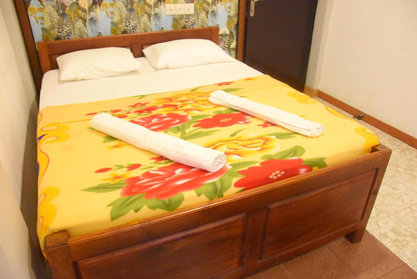 Meera Homestay & Guest House Anurâdhapura Extérieur photo